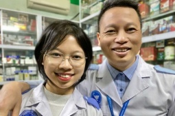 Bạn trẻ - Cuộc sống - Bố trở thành đồng môn của con gái ở ĐH Y