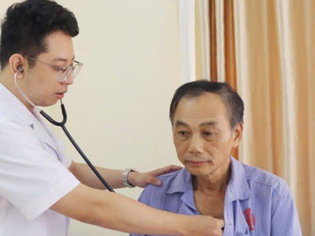 Người đàn ông 66 tuổi ở Quảng Ninh nguy kịch do viêm phổi nặng, thừa nhận sai lầm nhiều người Việt hay mắc phải