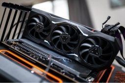 Không phải NVIDIA RTX, đây là card đồ họa đáng mua nhất cho năm 2025