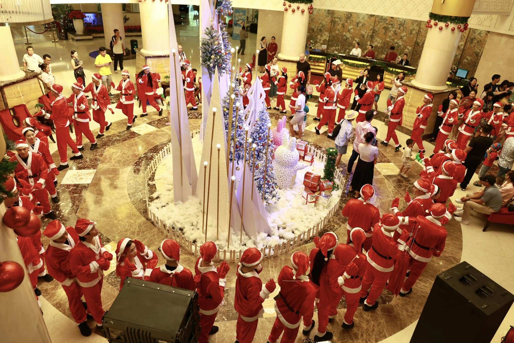 Rộn ràng chuỗi lễ hội Giáng sinh “đỉnh nóc” khắp ba miền của Vinpearl & VinWonders - 7