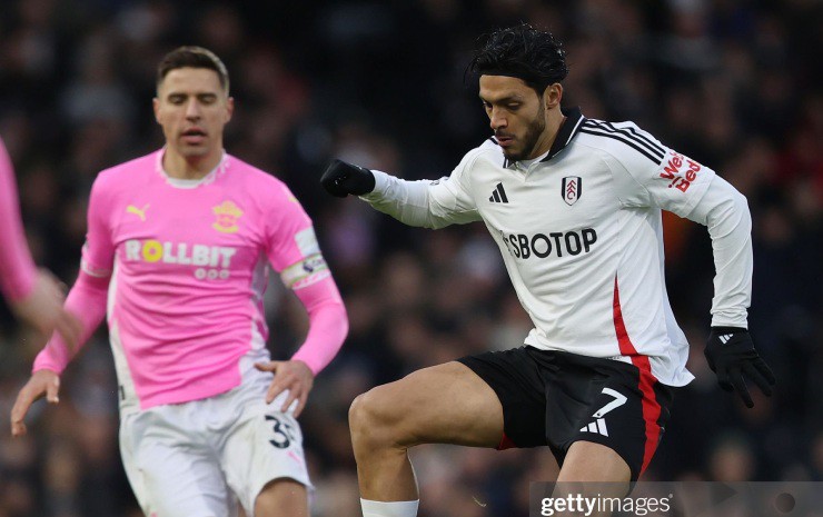 Fulham bị Southampton cầm hòa