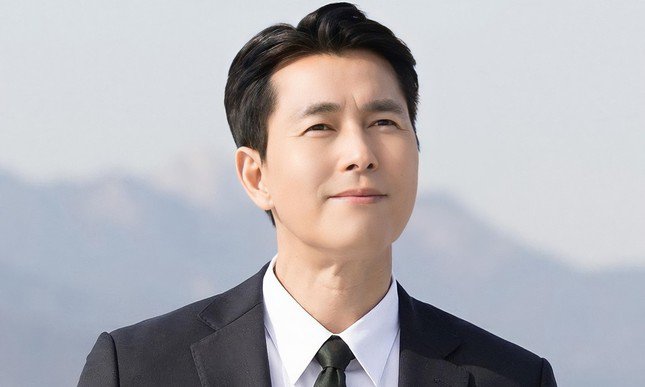 Jung Woo Sung sụp đổ hình tượng quý ông lịch lãm, độc thân gây dựng 30 năm qua khi bị bóc tin có con ở tuổi 51, bị cáo buộc 