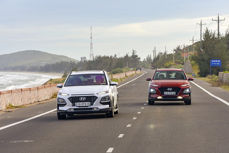 Giá xe Hyundai Kona niêm yết và lăn bánh tháng 12/2024