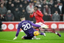 Video bóng đá Nottingham Forest - Tottenham: Elanga tỏa sáng, thẻ đỏ lãng xẹt (Ngoại hạng Anh)