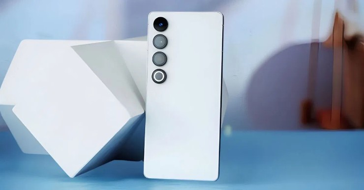 Hệ thống camera ở mặt sau của Meizu 21 Pro.