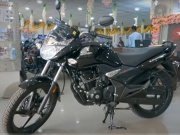 Thế giới xe - Ra mắt xe côn tay 2025 Honda Unicorn giá nhỉnh 33 triệu đồng