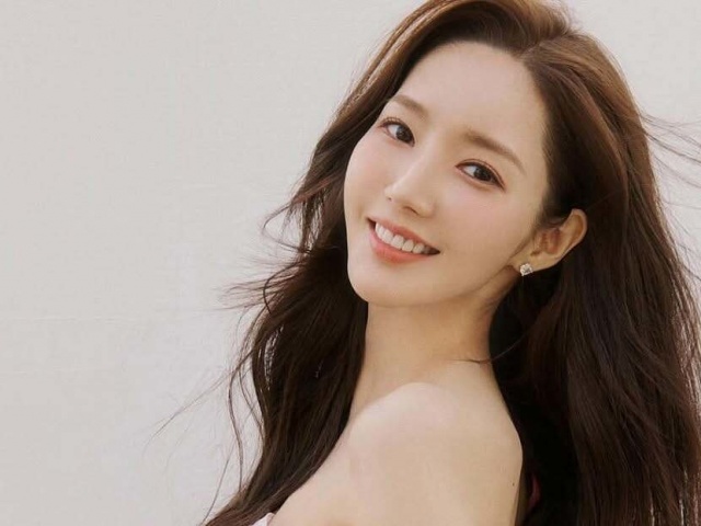 Ba thói quen giúp Park Min Young trẻ trung ở tuổi 39