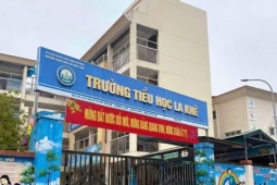 Giáo dục - du học - Tạm đình chỉ cô giáo ở Hà Nội bị phụ huynh tố tát vào mặt, kéo lê trẻ lớp 3