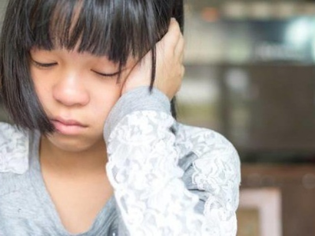 Chia sẻ của giáo viên lâu năm: Ở cha mẹ thường xuyên nói 5 câu này thì con cái rất dễ bị điểm kém
