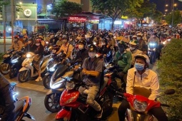 Tin tức trong ngày - Đổi khung giờ bắt buộc bật đèn xe từ 1-1-2025