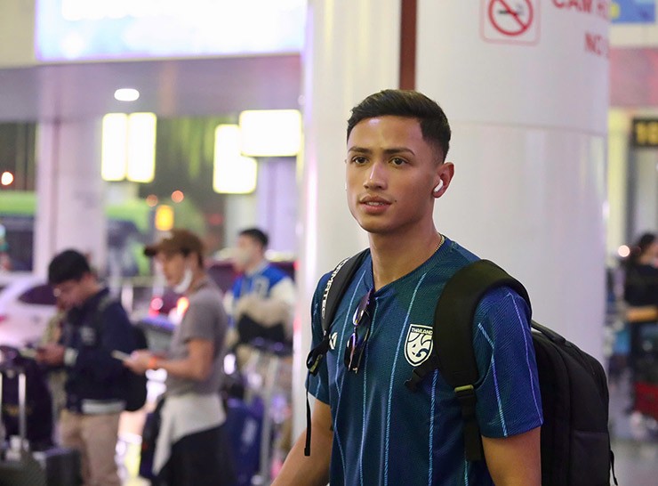 HLV Thái Lan thưởng thức đặc sản Việt Nam lúc vừa đến Hà Nội - 5