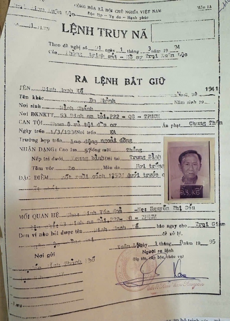 Lệnh truy nã Đinh Sanh Kế vào ngày 1-8-1995. Ảnh: C.A