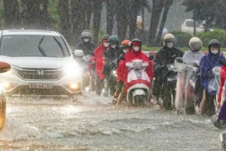 Tin tức trong ngày - Vì sao Hà Nội hứng mưa lớn kinh hoàng?