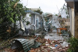 Tin tức trong ngày - Hà Nội hỗ trợ 55 tỉ đồng cho 5 tỉnh khắc phục hậu quả bão số 10