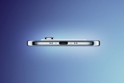 iPhone Air sạc nhanh tới mức nào với bộ sạc của Apple