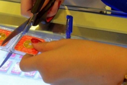 Kinh doanh - Giá vàng hôm nay, 1-10: Biến động dữ dội