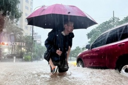 Phụ huynh bức xúc vì 'ngành giáo dục Hà Nội phản ứng chậm chạp'