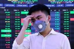 Ngập triền miên, nhà đất Triề…