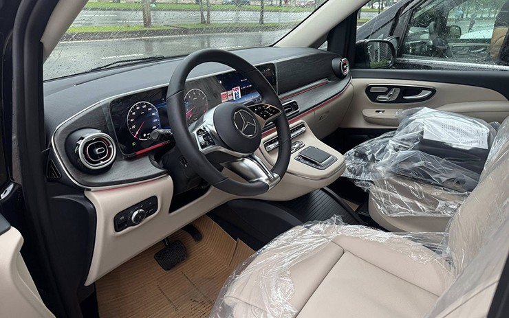 Cận cảnh Mercedes-Benz V-Class 2025 tại đại lý, giá gần 3,4 tỷ đồng - 5