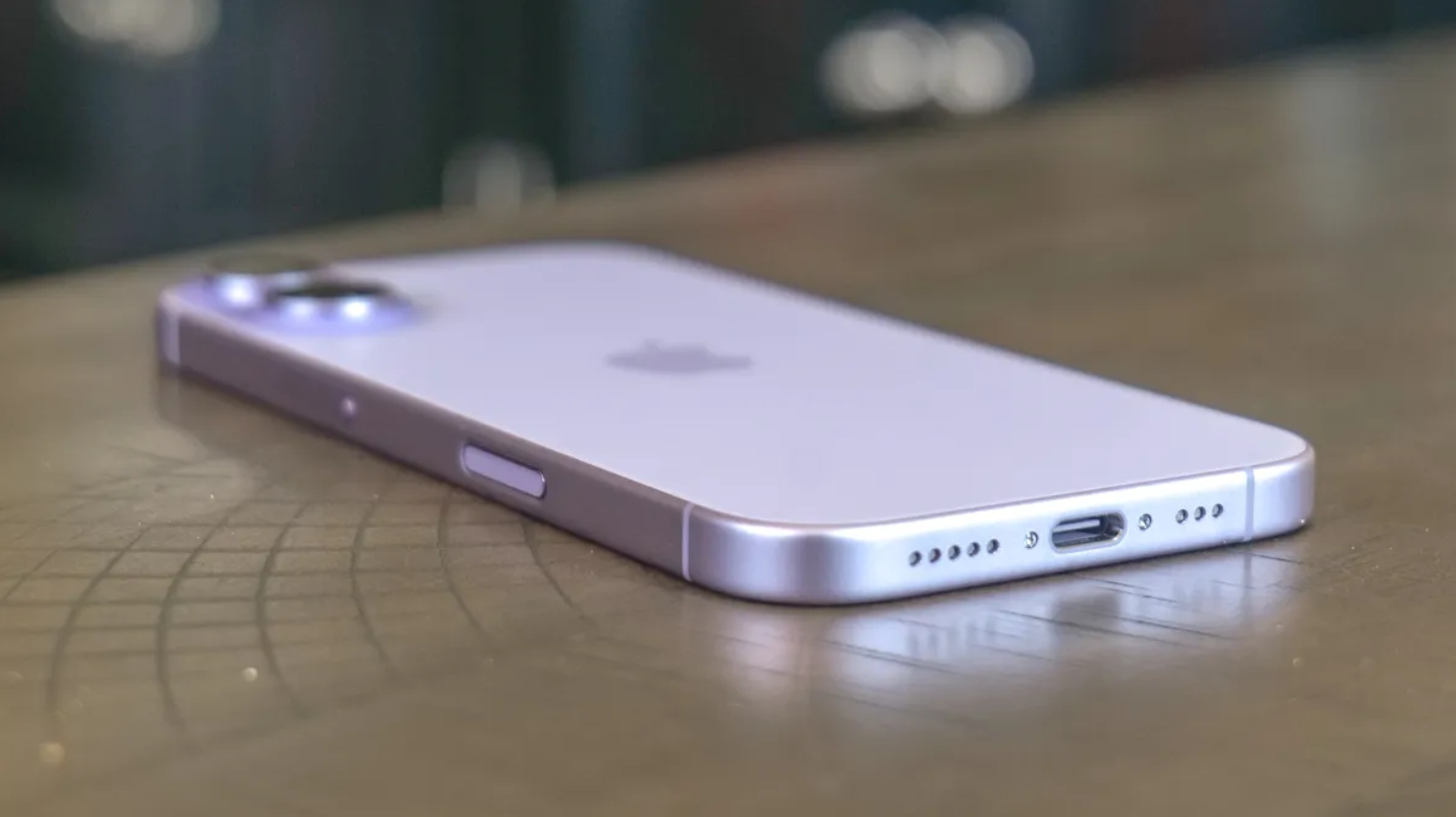 iPhone 17.
