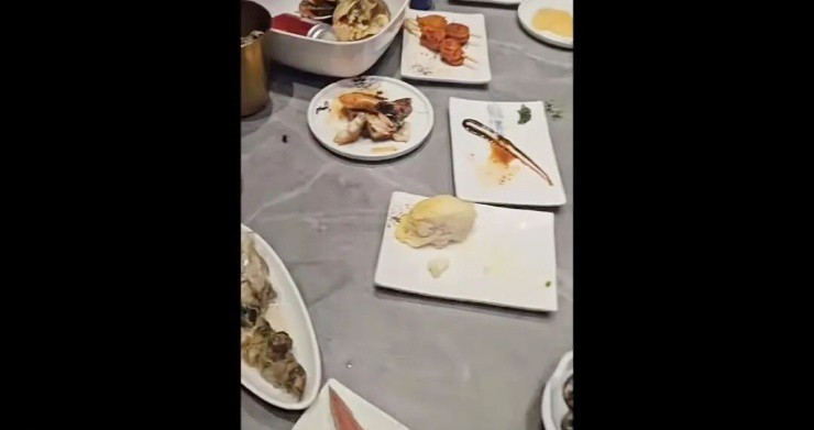 Bỏ 14 triệu đi ăn “buffet có gián”, diễn biến bất ngờ của vụ việc - 2