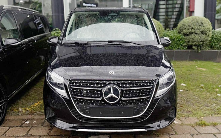 Cận cảnh Mercedes-Benz V-Class 2025 tại đại lý, giá gần 3,4 tỷ đồng - 7