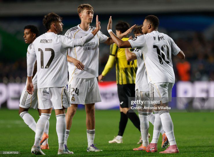 Real Madrid giành chiến thắng đậm đà