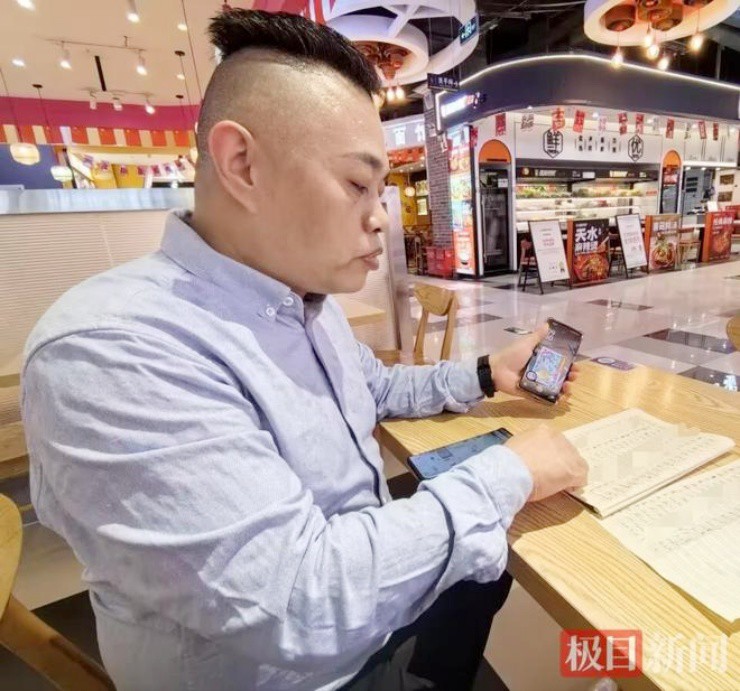 Ông Yong, chủ quán ăn (Ảnh: Jimu News)