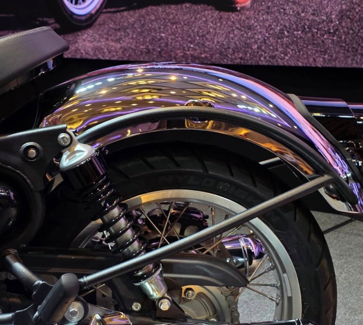 Ngắm xế nổ Royal Enfield Classic 650 Twin mới, giá hơn 200 triệu đồng - 1