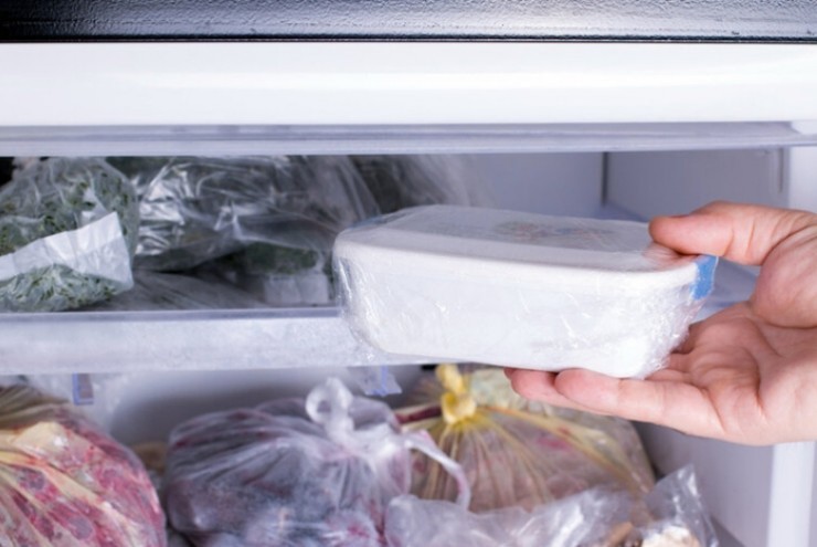 Người đàn ông mắc ung thư dạ dày vì thói quen ăn 4 loại thực phẩm này trong tủ lạnh