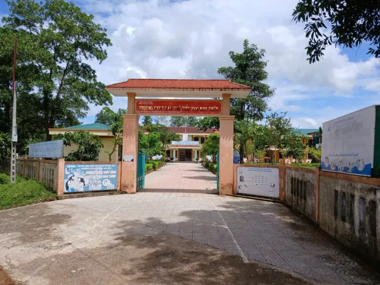 Bà ĐTHH, Phó hiệu trưởng Trường PTDTBT tiểu học Kim Thủy đã bị đình chỉ công tác. Ảnh: B.T
