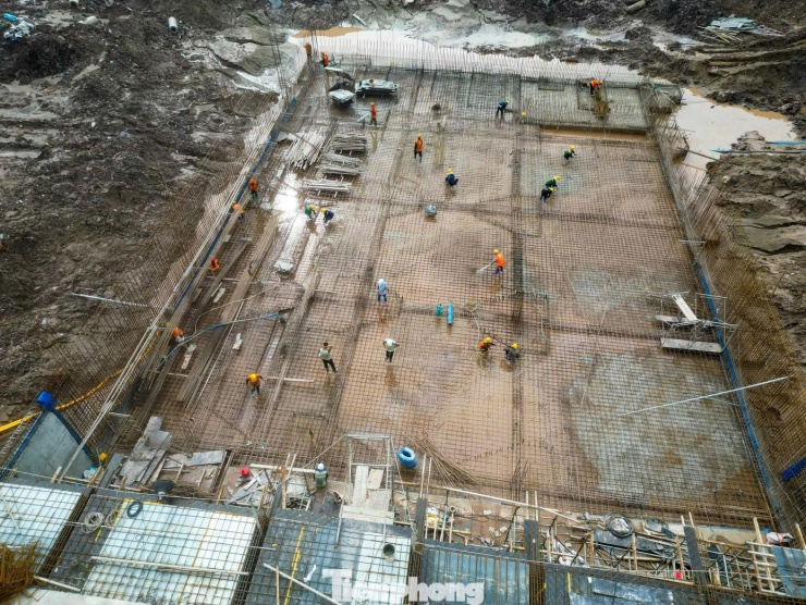 Hiện trạng thi công bến xe khách hiện đại nhất Việt Nam - 7