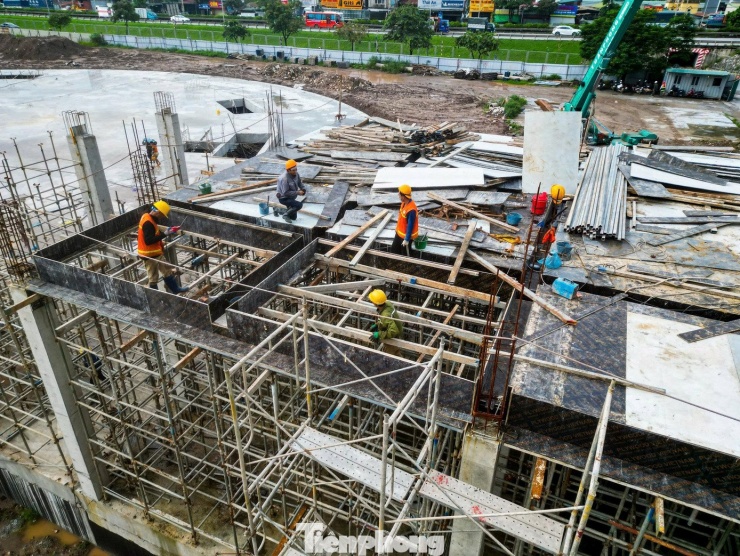 Hiện trạng thi công bến xe khách hiện đại nhất Việt Nam - 8