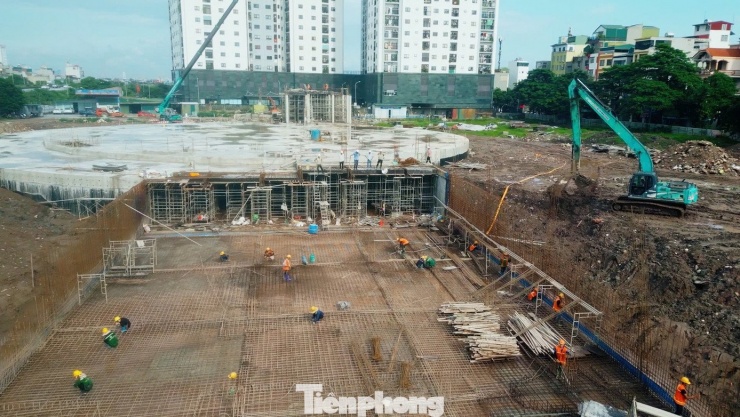 Hiện trạng thi công bến xe khách hiện đại nhất Việt Nam - 13