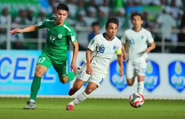 HLV Masatada Ishii gọi Chanathip vốn "chọn trận mà chơi" do hay chấn thương,nhưng lần này anh cũng lên tuyển để đá với Đài Loan. Ảnh:AFC