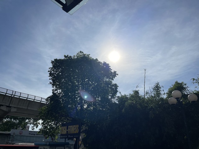 Theo dự báo thời tiết, Bắc Bộ giảm mưa toàn miền có nắng. Ảnh: T.H