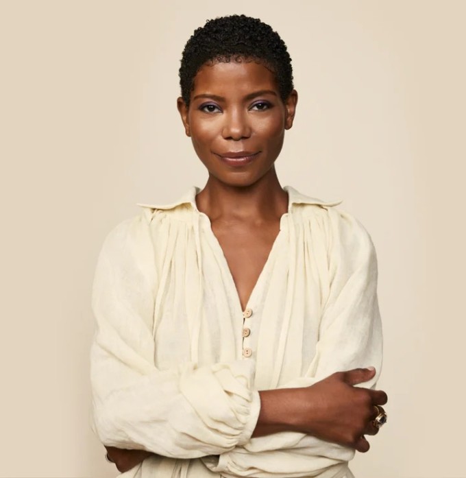 Bridgitte Hill hiện là founder của trung tâm Root Cause Scalp Analysis, cung cấp các dịch vụ chăm sóc, trị liệu da đầu và tóc ở Mỹ.