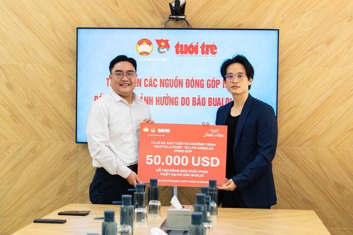 Ca sĩ Hà Anh Tuấn đóng góp 50.000 USD