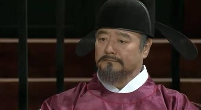 Kim Joo Young là gương mặt nổi tiếng với dòng phim cổ trang.