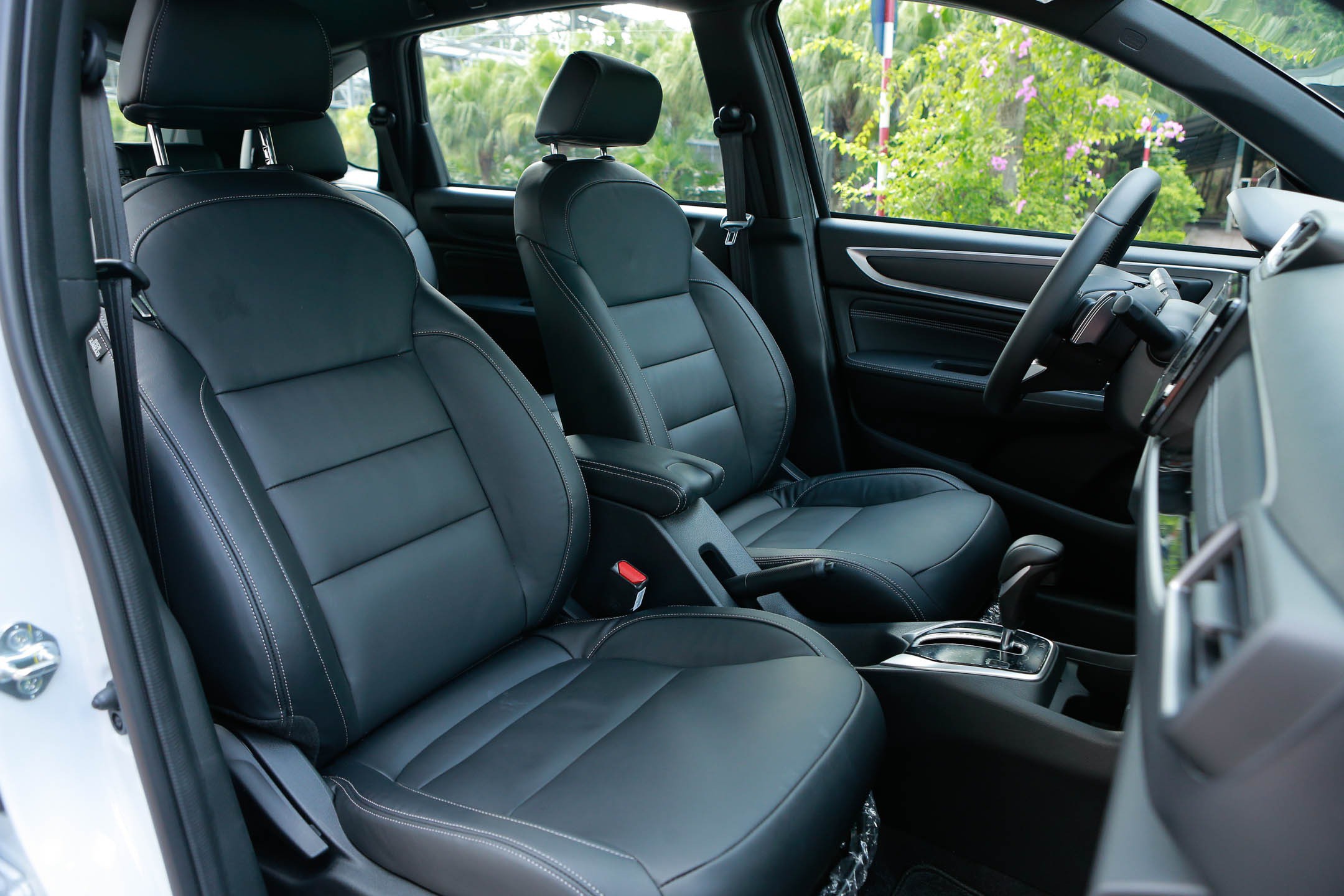 So sánh Suzuki XL7 và Honda BR-V: Lựa chọn nào cho gia đình bạn? - 6