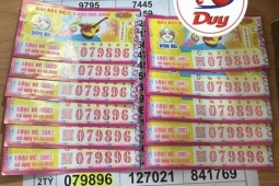 Một thợ bạc tại TP HCM trúng 11 tờ vé số giải độc đắc