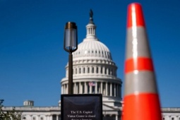 Thế giới - Chính phủ Mỹ đóng cửa: Nhà Trắng đóng băng 26 tỉ USD tiền tài trợ các bang Dân chủ; Sắp có đợt sa thải lớn