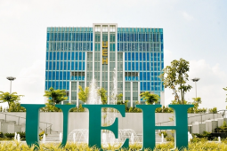 13 đại học đạt doanh thu nghìn tỷ đồng