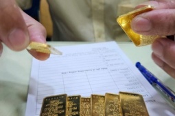 Kinh doanh - Cuối ngày 2-10, giá vàng tăng nhanh