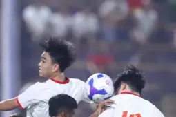 Bóng đá - Đội tuyển Việt Nam: Ông Kim Sang-sik đang tính gì?