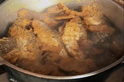 Ẩm thực - Đặc sản Hải Phòng chế biến nửa ngày, mềm nhừ béo ngậy, hút khách gần xa