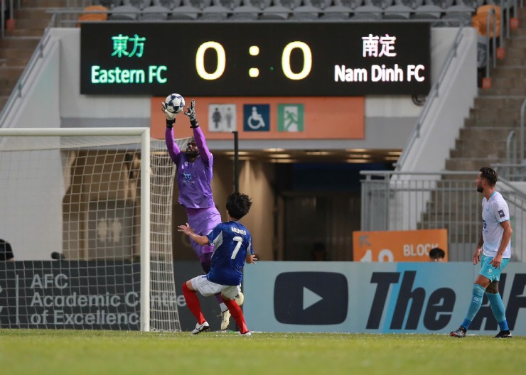 Trực tiếp bóng đá Eastern FC - Nam Định: Suýt có bàn gỡ hòa (Cúp C2 châu Á) (Hết giờ) - 2