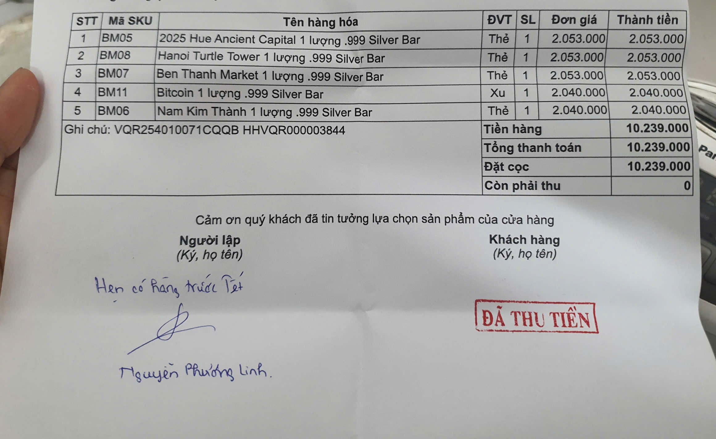 Một số cửa hàng còn không hẹn ngày trả hàng cụ thể do hết hàng.