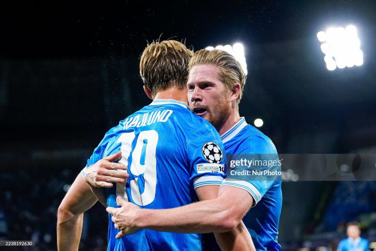 De Bruyne ngạc nhiên khi MU bán Hojlund