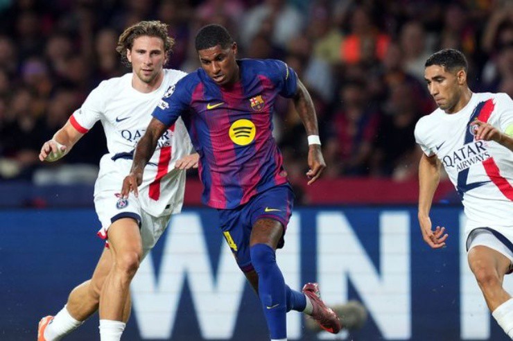 Rashford là "điểm sáng" của Barca ở trận thua PSG